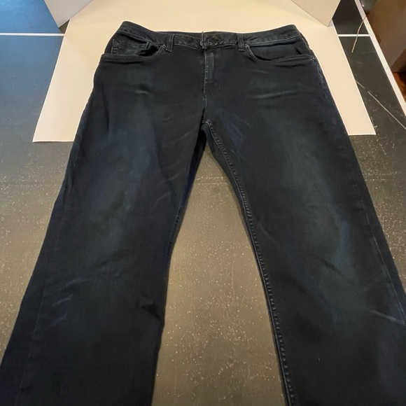 Mixed batch of Buffalo jeans for men worn once/few times only. Great condition!! - Picture 5 of 16
